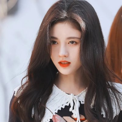 红色八爪女